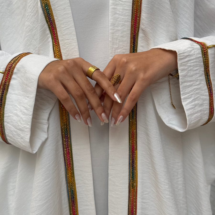 Madina Kaftan - ABAYOLOGY