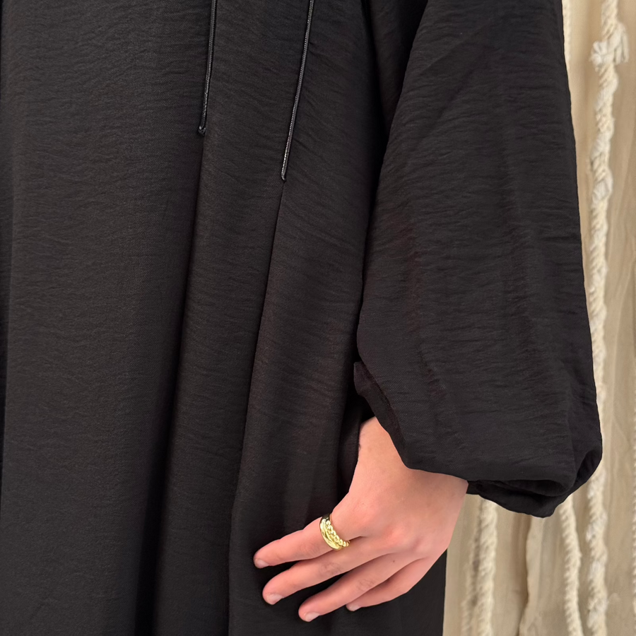 Rihanna Cloche Abaya Black - ABAYOLOGY